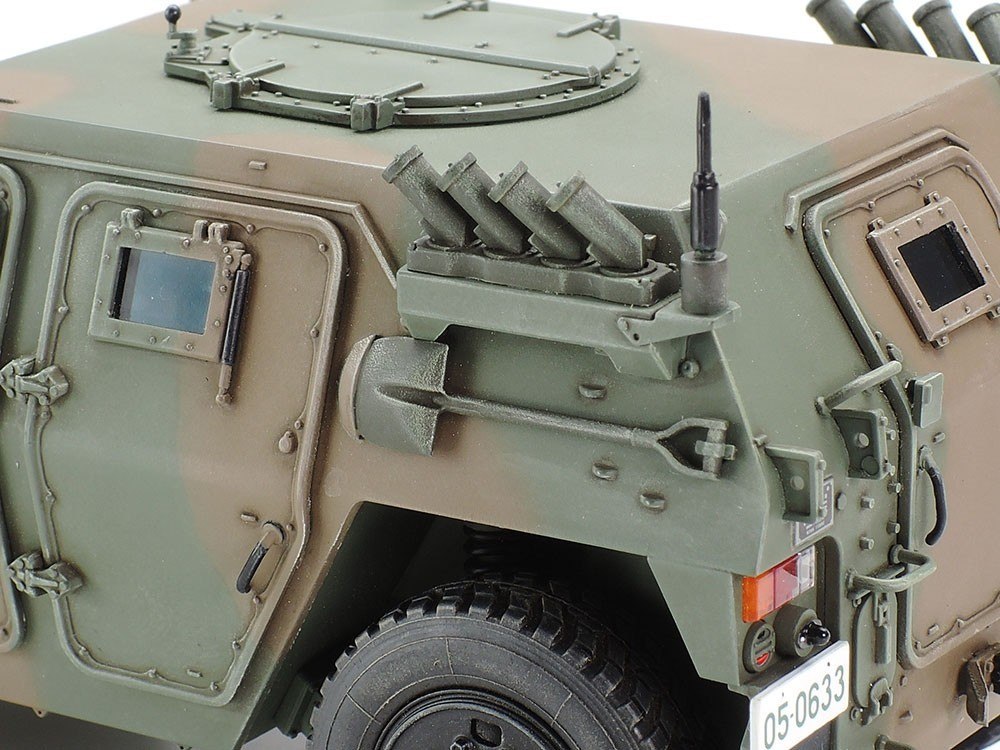 Model plastikowy JGSDF Light Armored Vehicle