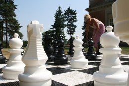 ZESTAW do szachów ogrodowych - figury + szachownica plastikowa, wysokość króla 64 cm, szachy ogrodowe, plenerowe