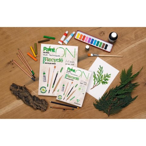 Blok papieru z recyklingu A6 250g 15 ark Blok papieru z recyklingu A6 250g 15 ark