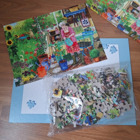 Puzzle 100 el. Ogród