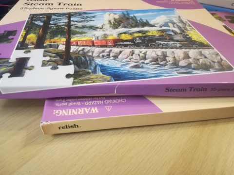 OUTLET PUZZLE 35 ELEMENTÓW - LOKOMOTYWA PAROWA, relish.