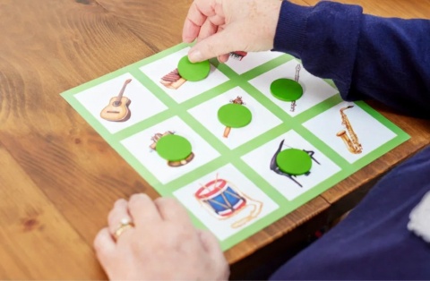 Gra Muzyczne Bingo, relish. (Active Minds)