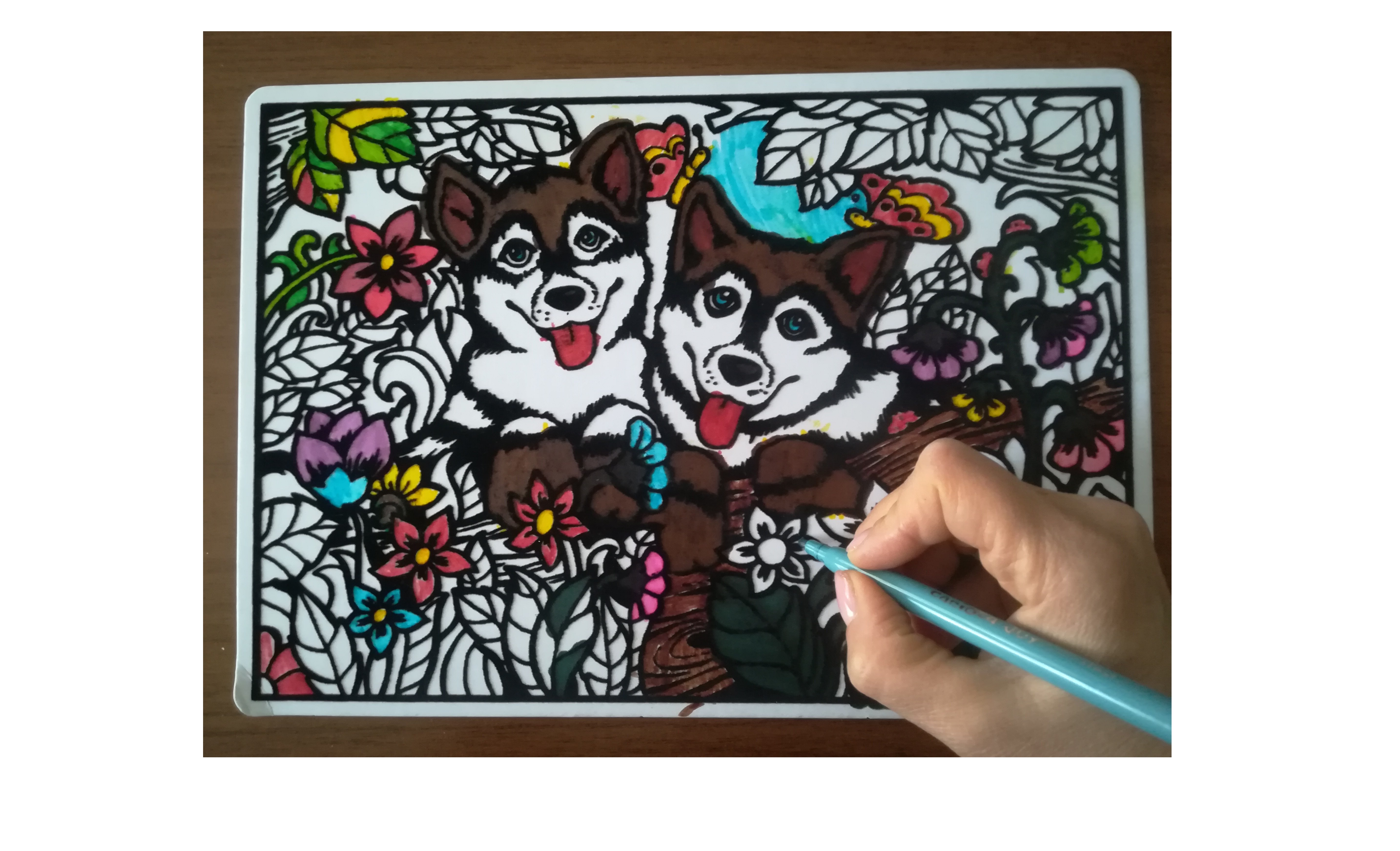 Pracownia Terapii Zajęciowej dla Seniora: Jak Stworzyć Przestrzeń, Kt&oacute;ra Wspiera i Inspiruje - kolorowanki